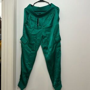 FATE Silky cargo pants joggers pull up style size M with tag